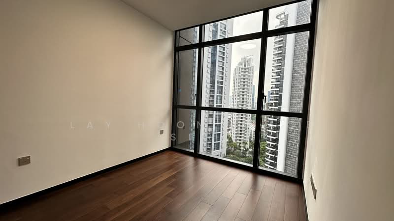 Pullman Residences, 18 Dunearn Road, 2 Bedrooms, 667 sqft, Condominium For Rent, by Lay Hoon Grace Ser, 25605705 - Master Bedrrom - PropertyGuru.com.sg