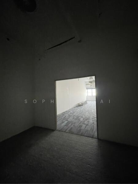 Ubi Techpark, 70 Ubi Crescent, 1,940 sqft, Light Industrial (B1) For Sale, by Sophia Chai, 25605768 - CommercialGuru.com.sg