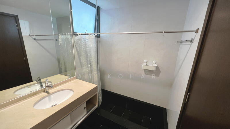 Watermark Robertson Quay, 1 Rodyk Street, 2 Bedrooms, 904 sqft, Apartment For Rent, by Ray Kohar, 25606081 - PropertyGuru.com.sg