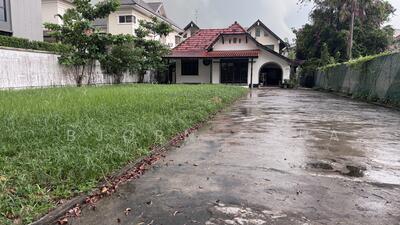 For Sale - Huge Detach Plot for Redevelopment