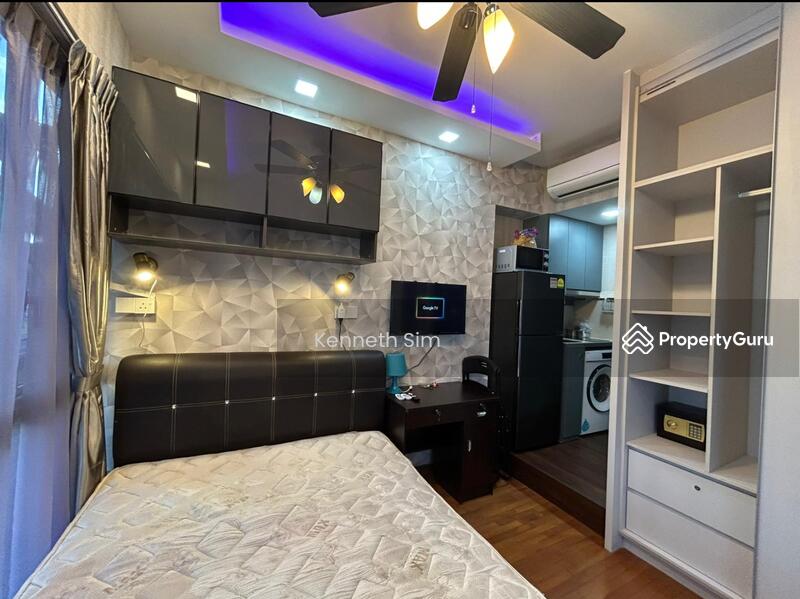 Studio 1 Bedroom
