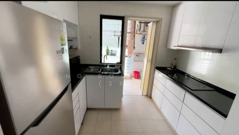Harbour View Towers, 21 Telok Blangah Drive, 3 Bedrooms, 1,206 sqft, Condominium For Rent, by Heng Soon Kiat (SK), 25606362 - Kitchen - PropertyGuru.com.sg