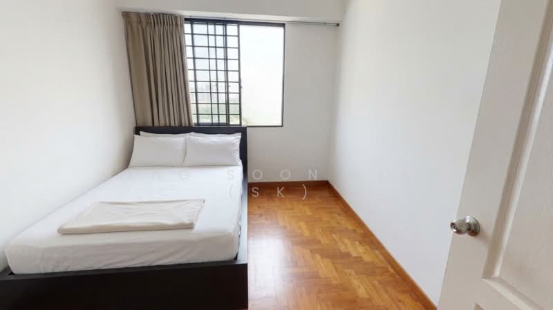 Harbour View Towers, 21 Telok Blangah Drive, 3 Bedrooms, 1,206 sqft, Condominium For Rent, by Heng Soon Kiat (SK), 25606362 - Bedroom - PropertyGuru.com.sg