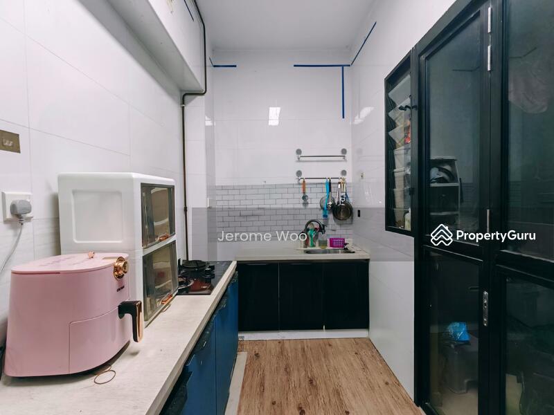 For Sale - 464B Bukit Batok West Avenue 8