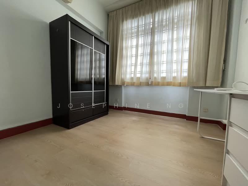 Parc Oasis, 35 Jurong East Avenue 1, 3 Bedrooms, 1,227 sqft, Condominium For Rent, by Josephine Ng, 25606667 - Bedroom - PropertyGuru.com.sg