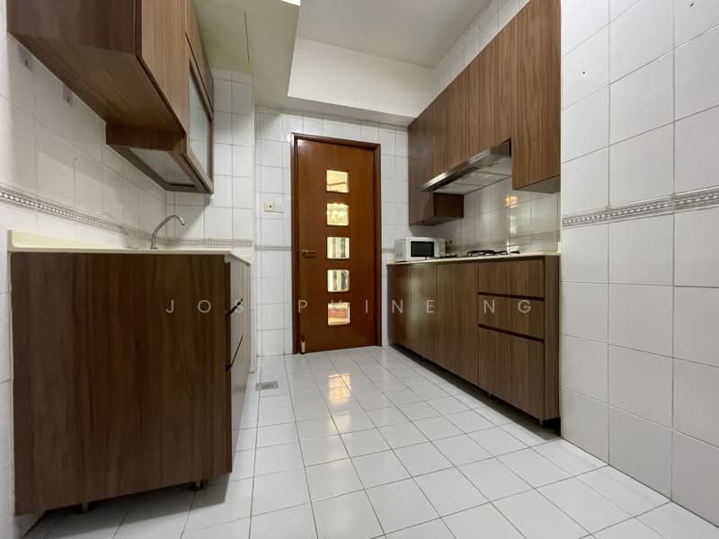 Parc Oasis, 35 Jurong East Avenue 1, 3 Bedrooms, 1,227 sqft, Condominium For Rent, by Josephine Ng, 25606667 - Kitchen - PropertyGuru.com.sg