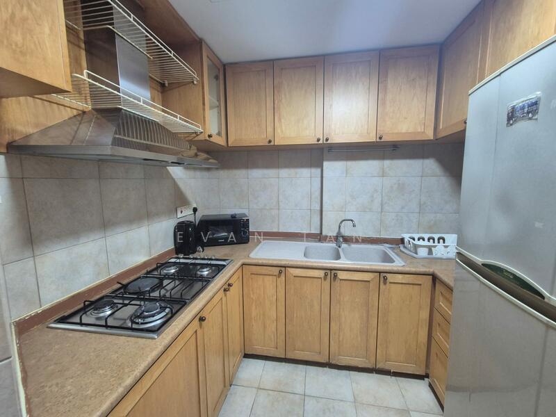 For Rent - Master Room at Heritage View!