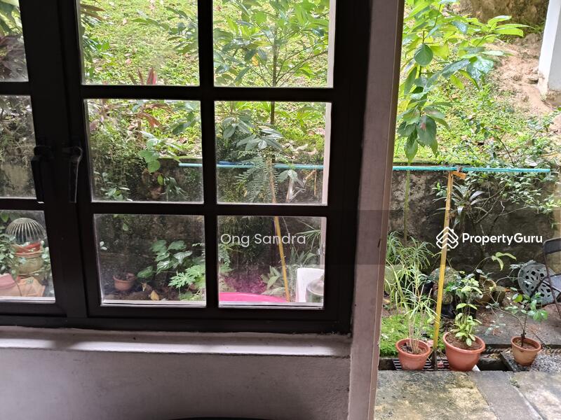 Yard to maids room 