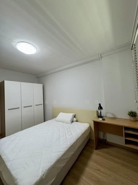 For Rent - 240 Tampines Street 21