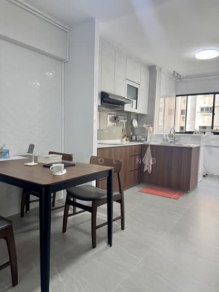 For Rent - 240 Tampines Street 21