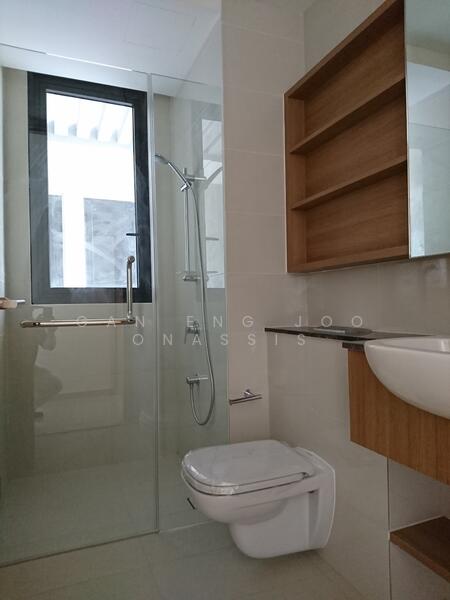 The Trilinq, 28A Jalan Lempeng, 3 Bedrooms, 915 sqft, Condominium For Rent, by Gan Eng Joo ONASSIS, 25607229 - Bathroom - PropertyGuru.com.sg