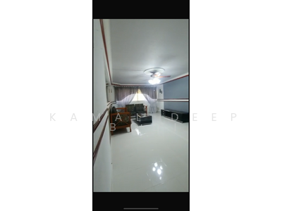 For Rent - 215 Marsiling Lane