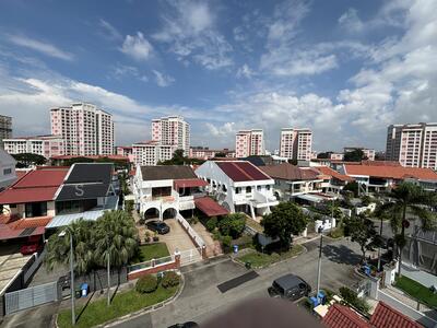 For Sale - FOR SALE – Rare 3.5-Storey Inter Terrace with Attic & Home Lift at Lengkong Dua