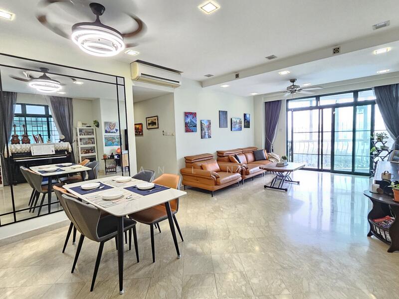 For Sale - Parc Palais