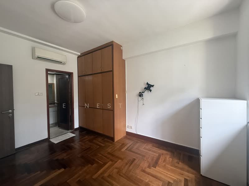 Eastpoint Green, 5 Simei Street 3, 2 Bedrooms, 969 sqft, Condominium For Sale, by Ernest Phua, 25608381 - bedroom - PropertyGuru.com.sg