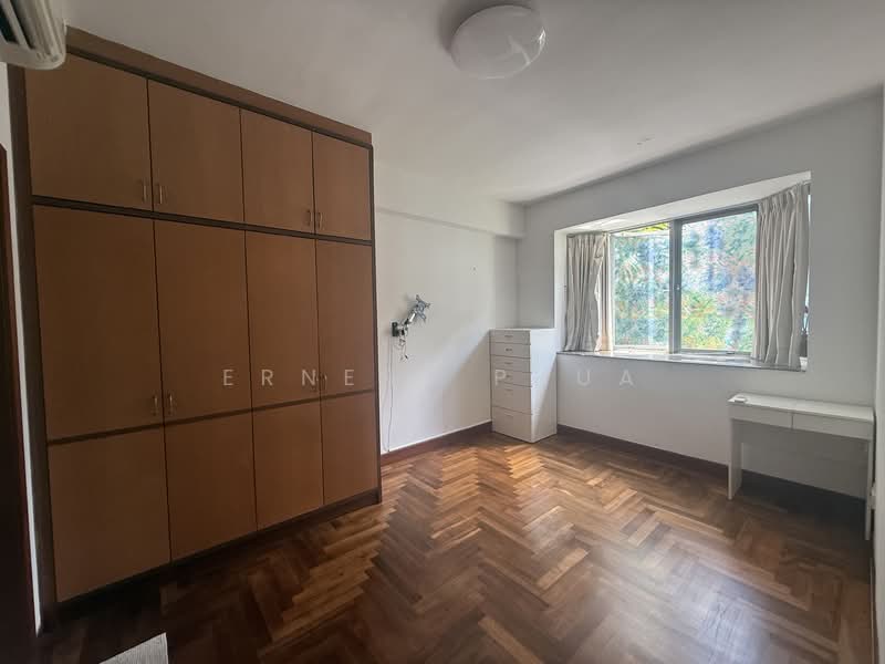 Eastpoint Green, 5 Simei Street 3, 2 Bedrooms, 969 sqft, Condominium For Sale, by Ernest Phua, 25608381 - bedroom - PropertyGuru.com.sg