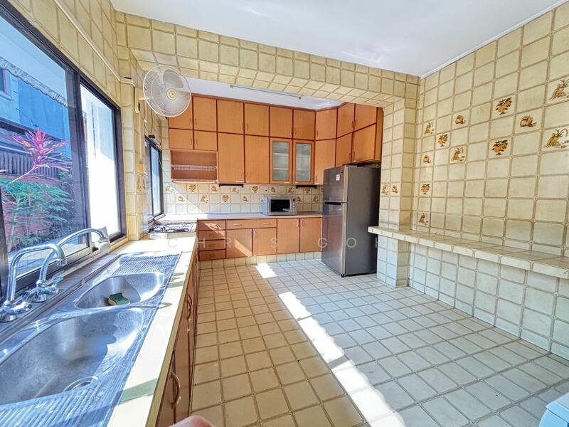 Paterson Hill, Paterson Hill, 6 Bedrooms, 7,000 sqft, Bungalow House For Rent, by Christopher Goh, 25608543 - PropertyGuru.com.sg