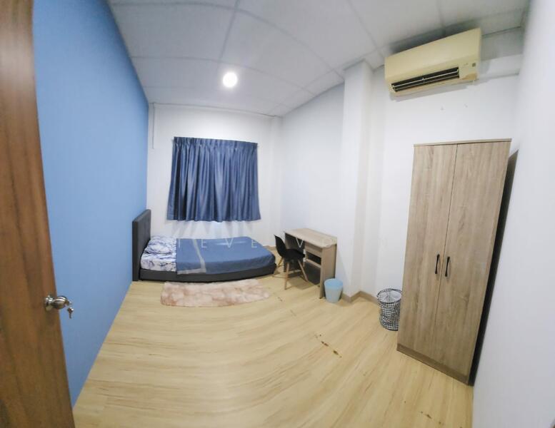 For Rent - Coliving Common Room just Behind Kaplan !! Near SMU and Bugis !