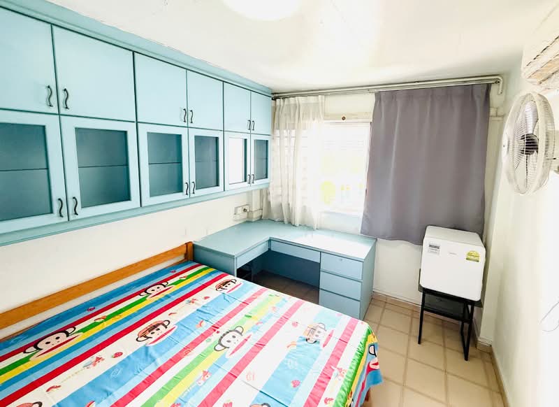 421 Jurong West Street 42, 421 Jurong West Street 42, Room Rental, 958 sqft, HDB Flat For Rent, by Jim Chia, 25608797 - Bedroom - PropertyGuru.com.sg