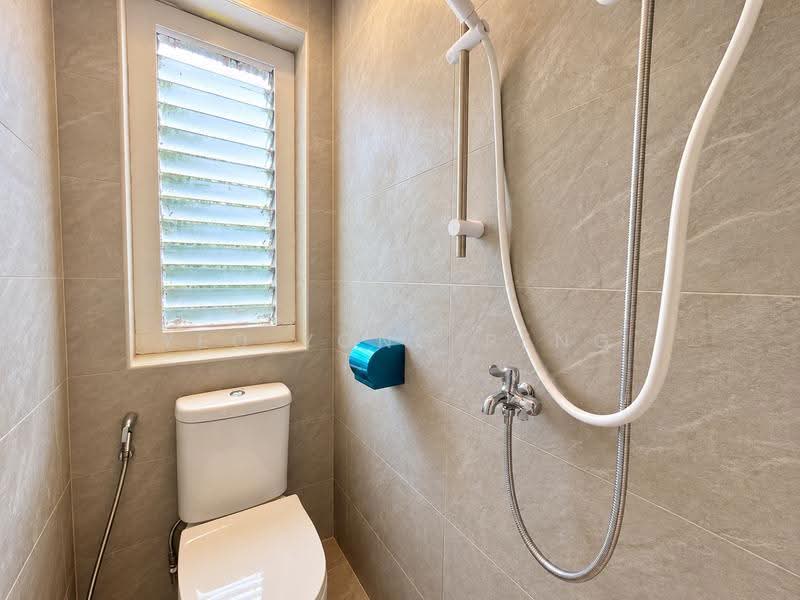 170 Pasir Panjang Road, Pasir Panjang Road, Buona Vista / West Coast / Clementi New Town, 1 Bedroom, 200 sqft, Corner Terrace For Rent, by Yeo Yong Peng, 25608818 - Bathroom - PropertyGuru.com.sg