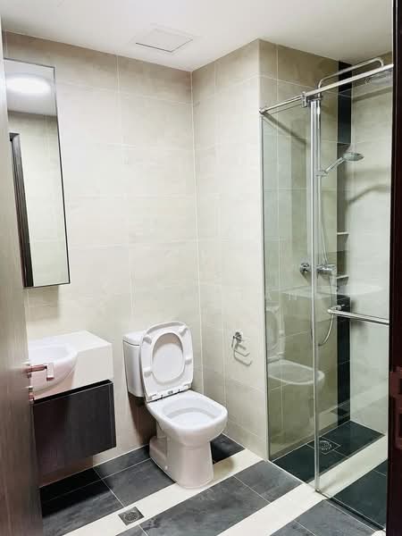 Parc Riviera, 101 West Coast Vale, 2 Bedrooms, 710 sqft, Condominium For Rent, by Aeron Tan, 25608912 - Bathroom - PropertyGuru.com.sg