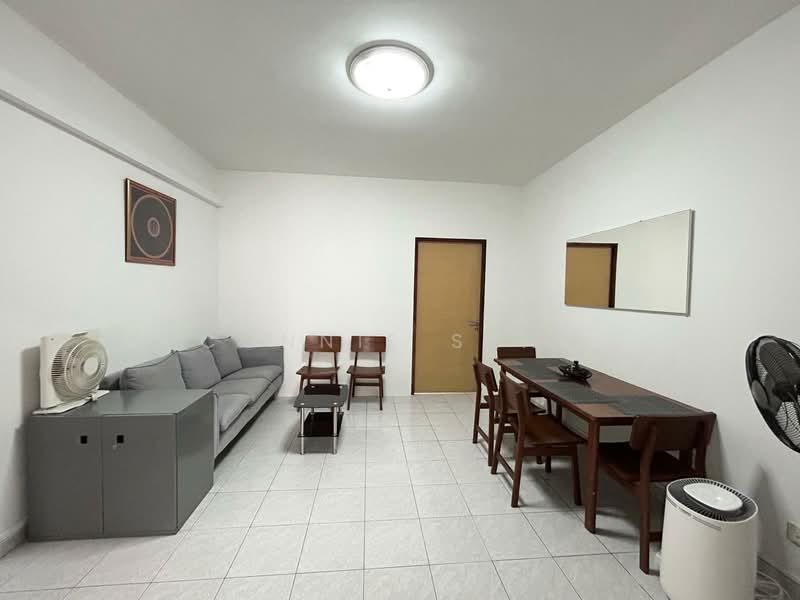 Central Green, 5 Jalan Membina, Room Rental, 180 sqft, Condominium For Rent, by Connie Seah, 25609125 - PropertyGuru.com.sg