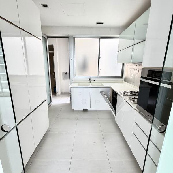 Cairnhill Residences, 31 Cairnhill Circle, Orchard / River Valley, 3 Bedrooms, 2,235 sqft, Apartment For Sale, by Joseph See 施玟仲, 25609177 - Kitchen - PropertyGuru.com.sg