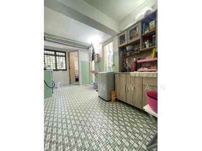 For Sale - 20 Dover Crescent