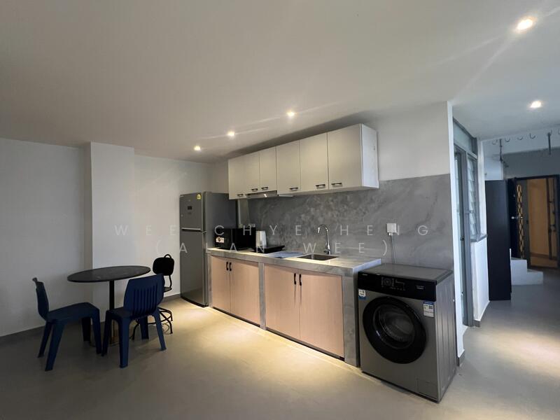 For Rent - Lakeside Tower