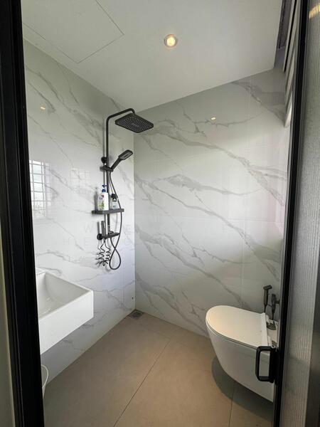 For Rent - Lakeside Tower