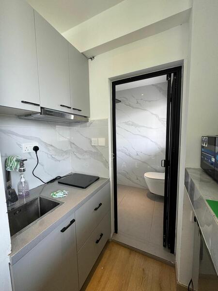 For Rent - Lakeside Tower