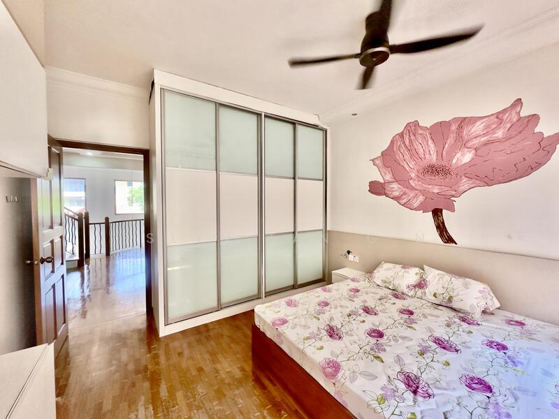 Level 2 Master Bedroom