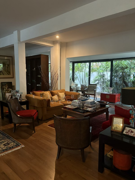 Jalan Ampang, Coronation Road / Coronation Road West / JaLan Ampang, 4 Bedrooms, 4,000 sqft, Detached House For Sale, by Elizabeth Seow, 25609846 - Living Room - PropertyGuru.com.sg