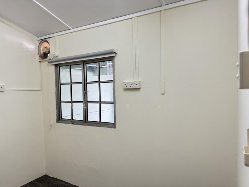Jalan Besar, Jalan Besar, 915 sqft, Shop / Shophouse For Rent, by Walter Lau, 25610110 - Behind room with window - CommercialGuru.com.sg