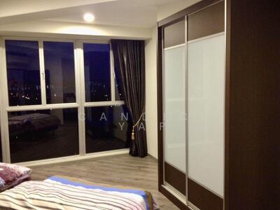 For Rent - Lakeside Tower