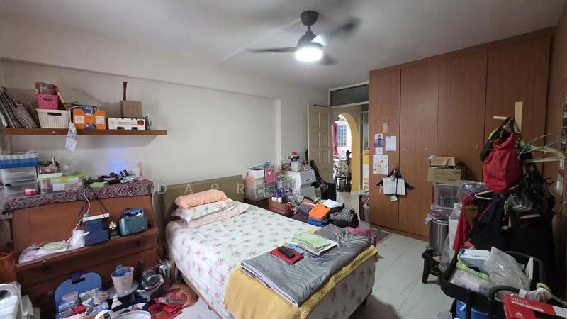 175 Bishan Street 13, 175 Bishan Street 13, 3 Bedrooms, 1,302 sqft, HDB Flat For Sale, by Darren Lim, 25610778 - Master Bedroom - PropertyGuru.com.sg