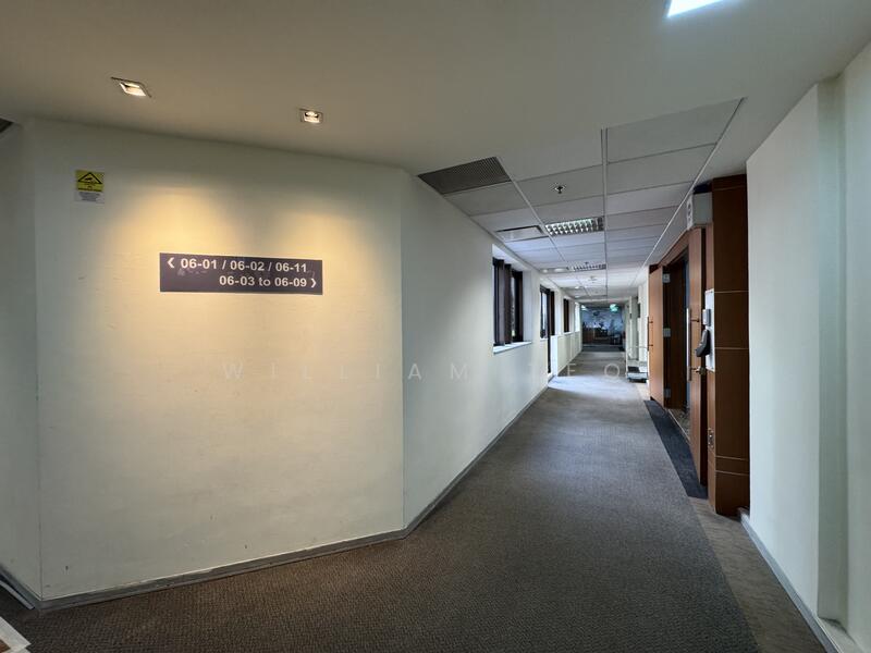 The Adelphi, 1 Coleman Street, 1,689 sqft, Office For Rent, by William Teo, 25611081 - Corridor - CommercialGuru.com.sg