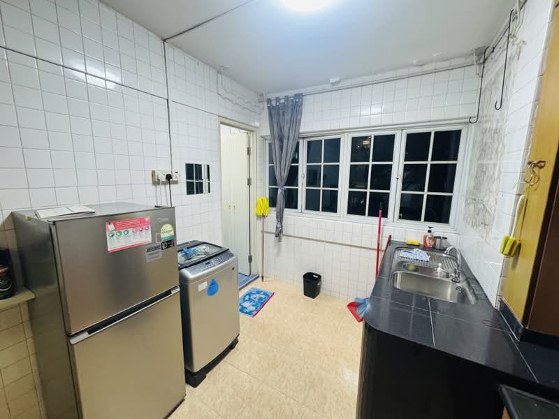 713 Clementi West Street 2, 713 Clementi West Street 2, 2 Bedrooms, 60 sqft, HDB Flat For Rent, by Daniel Poh, 25611105 - PropertyGuru.com.sg