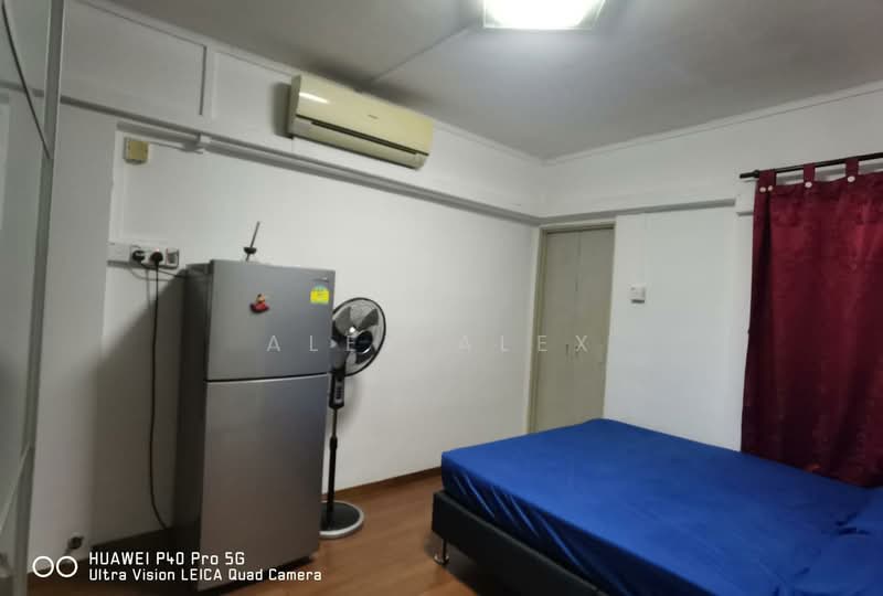 319 Ang Mo Kio Avenue 1, 319 Ang Mo Kio Avenue 1, 2 Bedrooms, 785 sqft, HDB Flat For Sale, by Alex Alex, 25611225 - Bedroom - PropertyGuru.com.sg