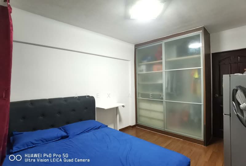 319 Ang Mo Kio Avenue 1, 319 Ang Mo Kio Avenue 1, 2 Bedrooms, 785 sqft, HDB Flat For Sale, by Alex Alex, 25611225 - Bedroom - PropertyGuru.com.sg