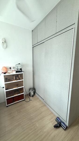 Common Bedroom Wardrobe