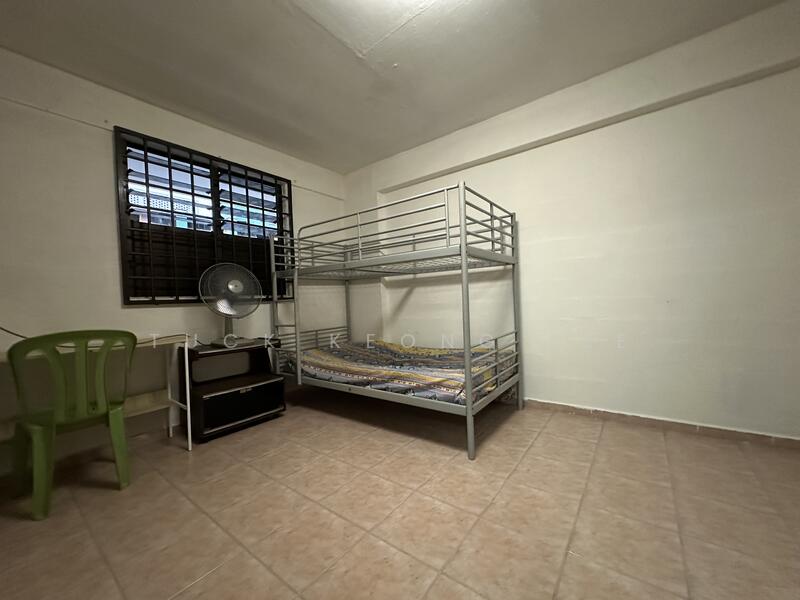 51 Lorong 6 Toa Payoh, 51 Lorong 6 Toa Payoh, Room Rental, 120 sqft, HDB Flat For Rent, by Tuck Keong Lee, 25611651 - Bedroom - PropertyGuru.com.sg