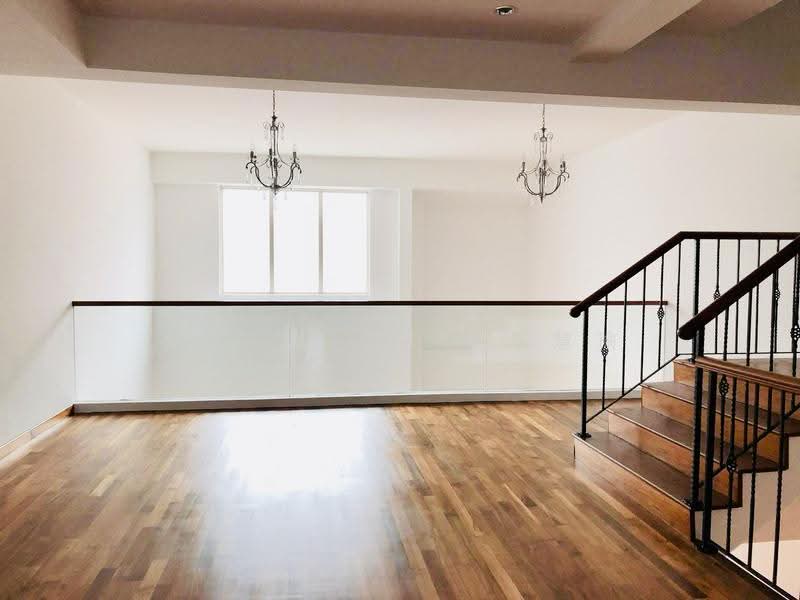 Eastwood Walk Gardens, Eastwood Walk, Bedok / Upper East Coast, 5 Bedrooms, 4,500 sqft, Terraced House For Rent, by Veann Lee 李慧瑜, 25611789 - Stairs - PropertyGuru.com.sg