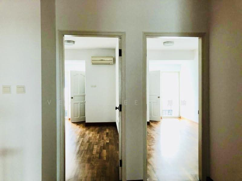Eastwood Walk Gardens, Eastwood Walk, Bedok / Upper East Coast, 5 Bedrooms, 4,500 sqft, Terraced House For Rent, by Veann Lee 李慧瑜, 25611789 - Corridor - PropertyGuru.com.sg