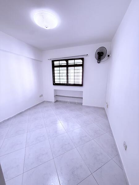 For Sale - 485 Admiralty Link