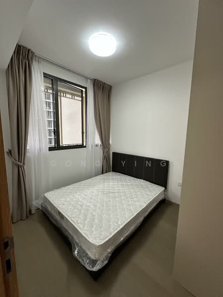 Penrose, 20 Sims Drive, 2 Bedrooms, 700 sqft, Condominium For Rent, by Gong Ying, 25611879 - Bedroom - PropertyGuru.com.sg