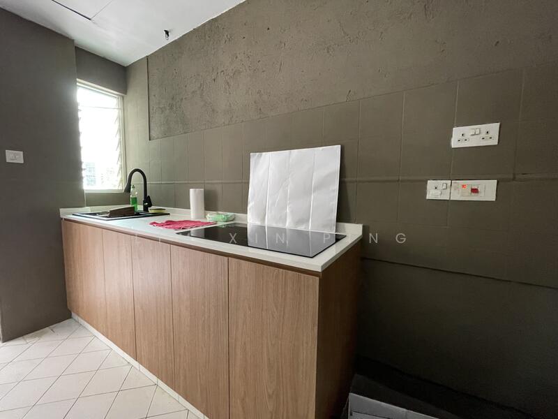 9 Holland Hill, 9 Holland Hill, Room Rental, 200 sqft, Condominium For Rent, by Lim Xin Ping, 25612100 - Kitchen - PropertyGuru.com.sg
