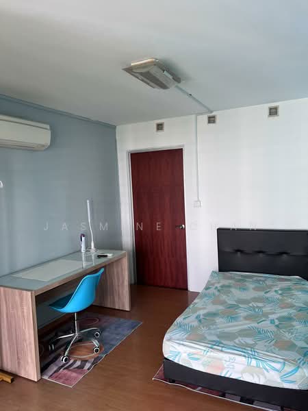687B Choa Chu Kang Drive, 687B Choa Chu Kang Drive, Room Rental, 200 sqft, HDB Flat For Rent, by Jasmine Chan, 25612288 - Study - PropertyGuru.com.sg