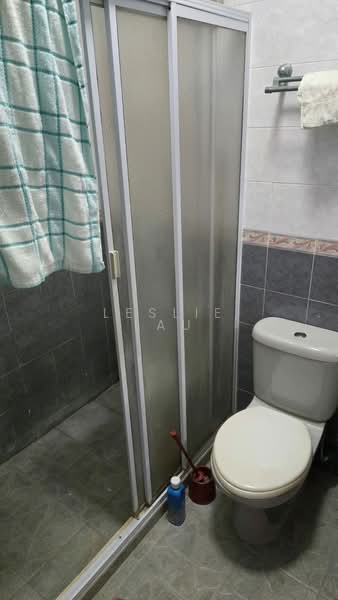 488 Jurong West Avenue 1, 488 Jurong West Avenue 1, Room Rental, 100 sqft, HDB Flat For Rent, by Leslie Lau, 25612325 - Bathroom - PropertyGuru.com.sg