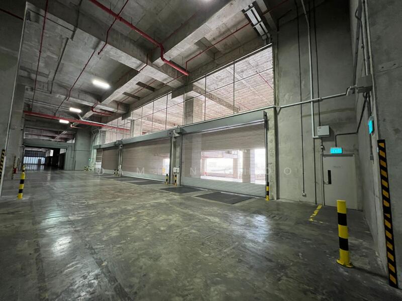 Ramp up warehouse with good ventilation, Boon Lay / Jurong / Tuas, 90,000 sqft, Warehouse For Rent, by Damien Choo, 25612911 - CommercialGuru.com.sg